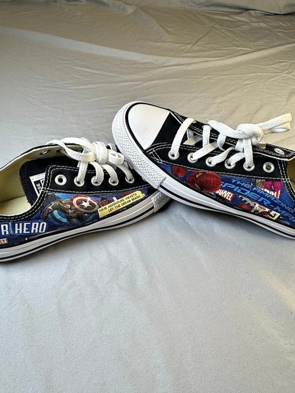Converse All Star Low Custom Marvel Superhero Shoes NWOT Men 6.5 Women 8.5